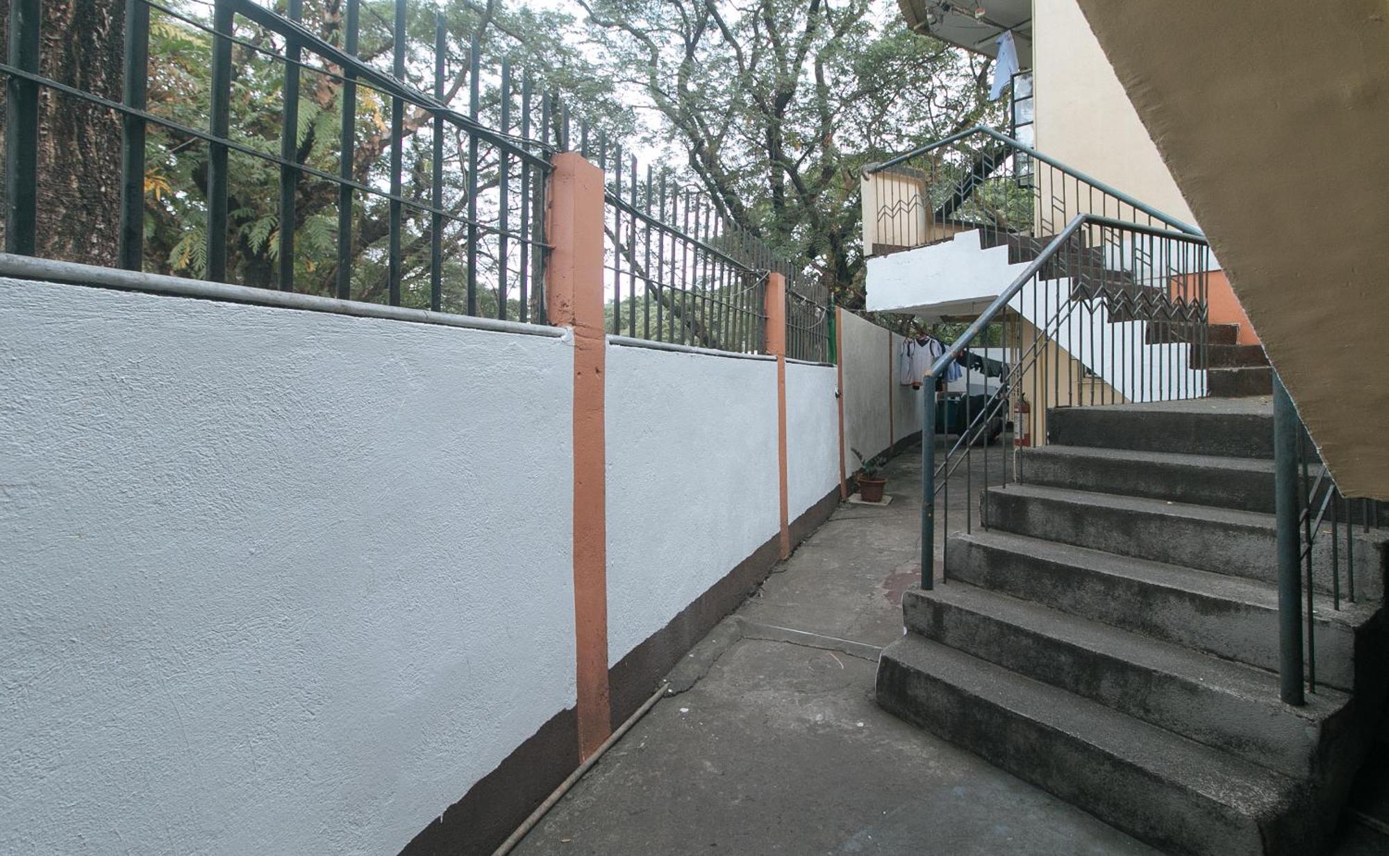 Reddoorz At City Stay Inns Marilao Lias Екстериор снимка