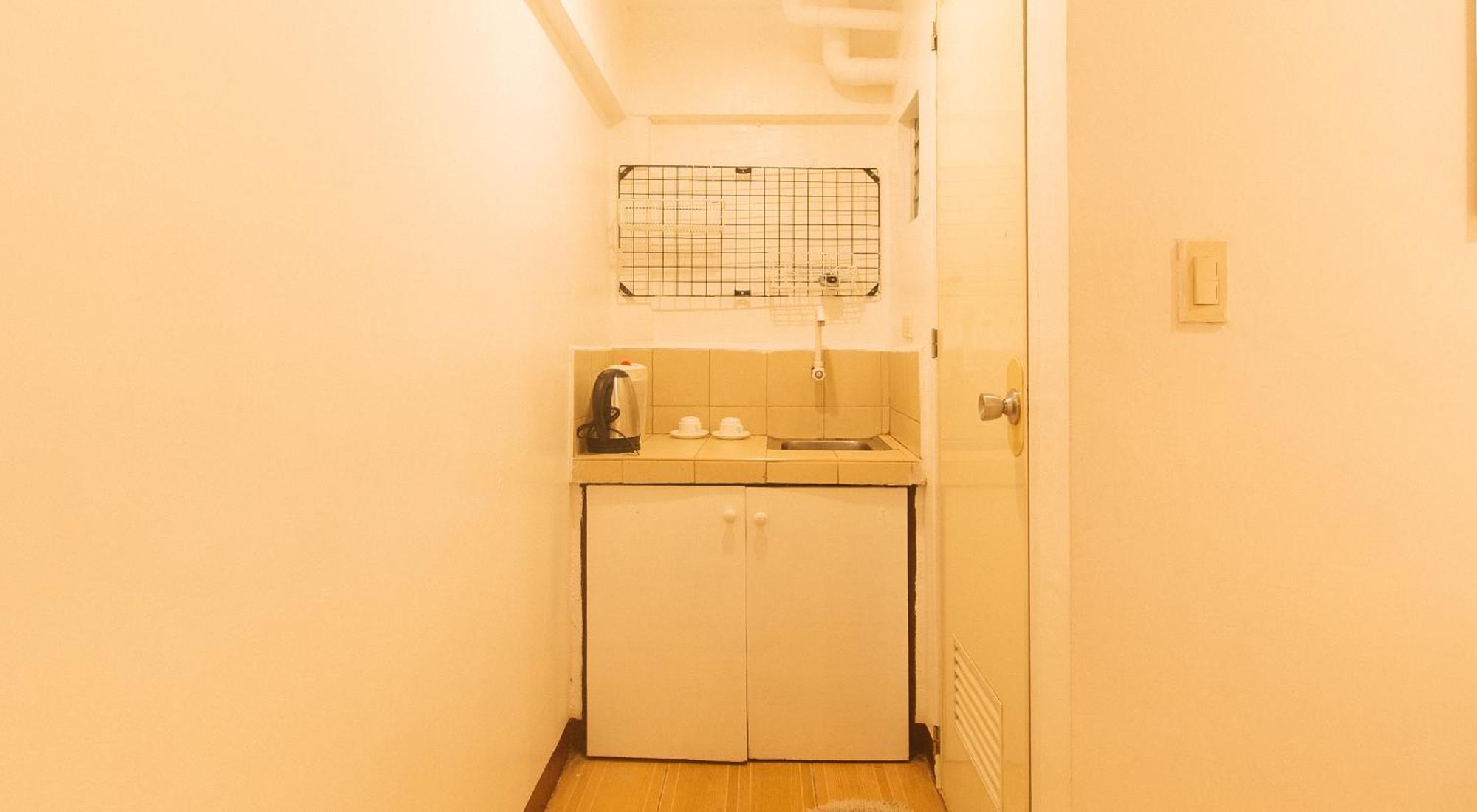 Reddoorz At City Stay Inns Marilao Lias Екстериор снимка